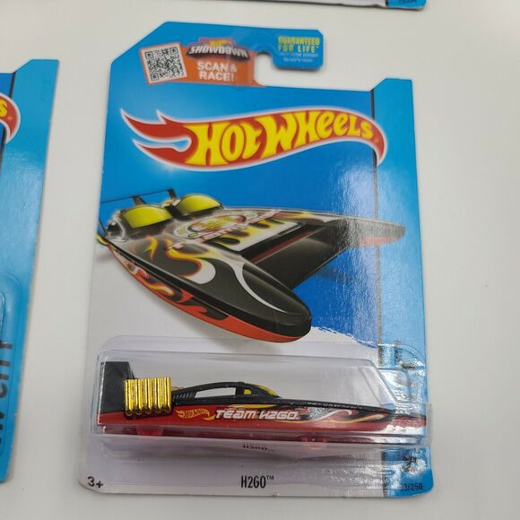 Hot Wheels 2014 and 2015 HW CITY (lot of 4) - Picture 5 of 6
